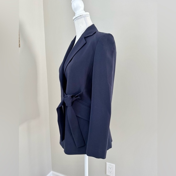 THEORY Classic Blazer With Tie Closure NIBEL ADMIRAL CREPE 0 - Picture 10 of 13